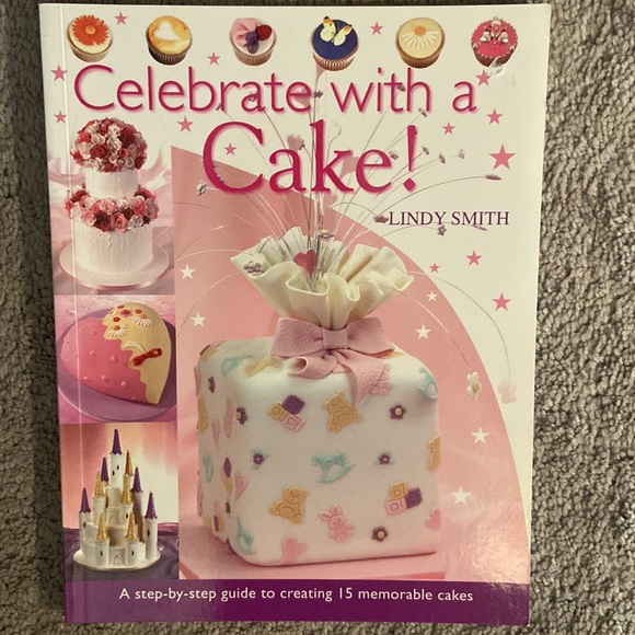 Large Set of Wilton Cake Decorating YearBooks and extras! - Picture 3 of 13
